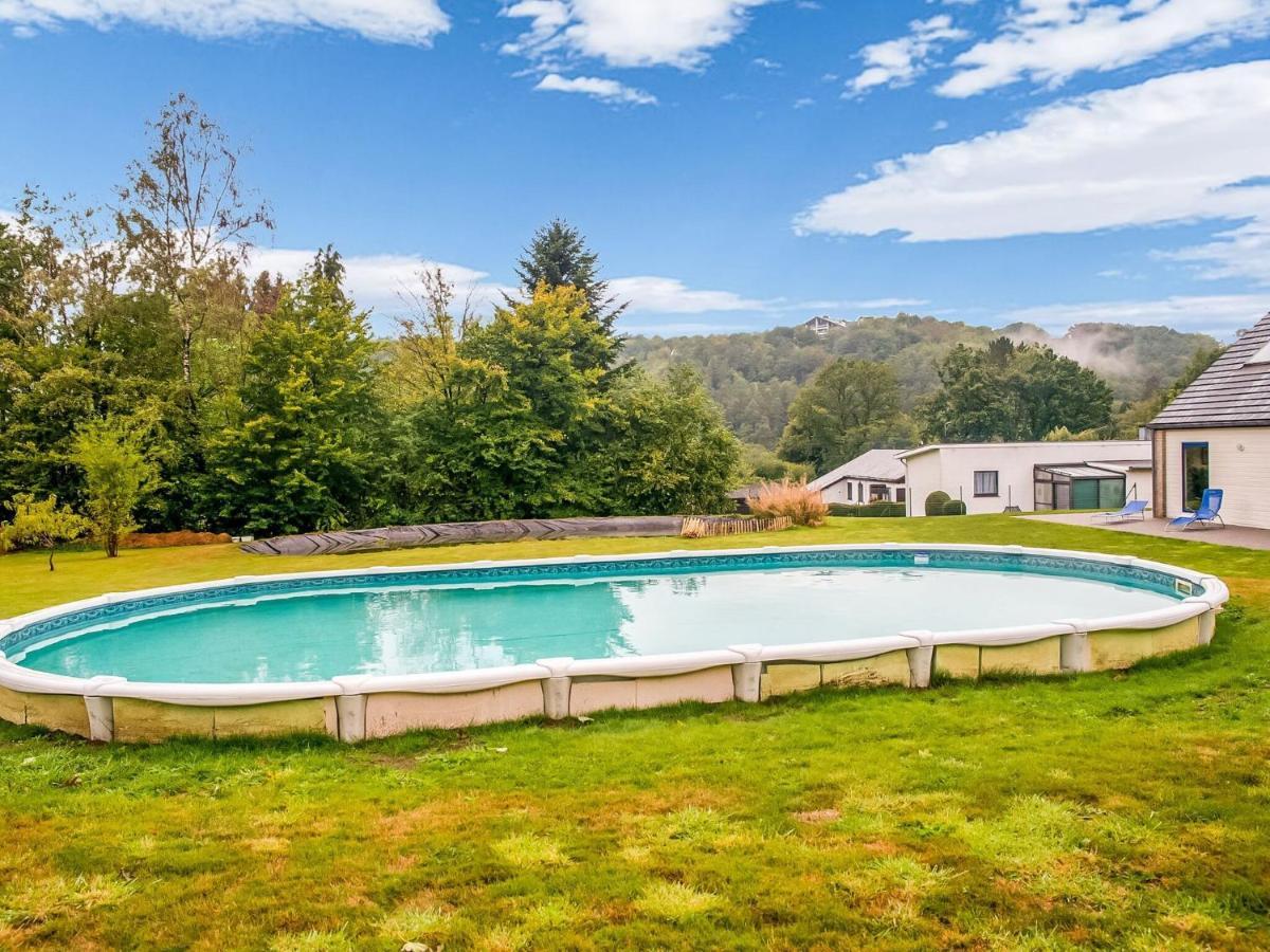 Splendid Villa In Sart Jalhay With Swimming Pool Nivezé Room photo